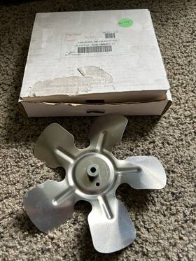 1000943151 Bergstrom Fan Blade -7in 5 7d1465 Freightliner/thomas