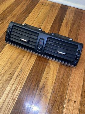 0117794-01 Bmw 07-13 X5 Front Dashboard Center Air Vent Trim Panel Oem