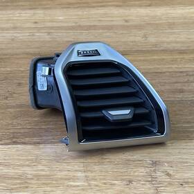 6805806 Bmw 2018 2019 2020 - 2024 M8 F93 Front Right Outer Dashboard Air Vent Oem