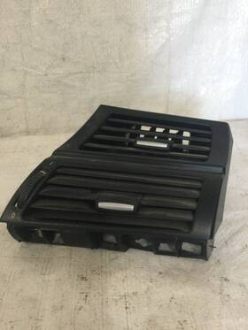 9227768-03 Bmw 2011 X5 4.4l Front Right Air Vent Oem