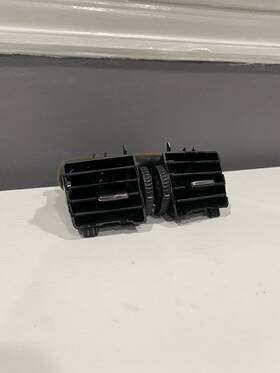 B0600160 Bmw 2007-2013 E93 E92 3 Series Rear Center Console Ac Vent Flow Grille Oem