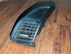 S1103138 Bmw Oem 2014-2021 I3 Front Left Driver Side Air Vent A/c Heater Lh