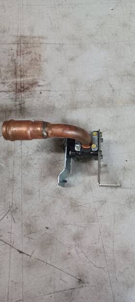 1000179780 Bsm Heater / Water Valve Assy
