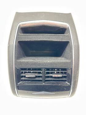 22914198 Cadillac 2017 Ct6 Rear Center Console With A/c Vents And Storage Tray Light Scratches