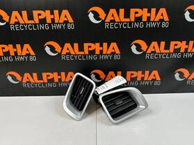 20862307 Chevrolet 10 Chevy Equinox Air Cond./heater Vents
