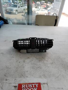 Chevrolet 22622380 2006 Chevy Equinox Center Dashboard Dash Air Vent Grille With Switch