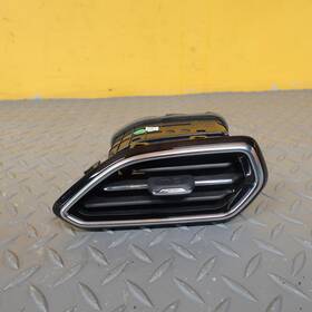 42825199 Chevrolet 2022-2023 Bolt Ev Dash Right Outer Air Vent Trim Cover Oem