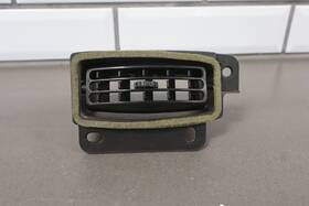 Vt114235 Chevrolet 03-06 Chevy Ssr Right Passenger Center Dash Vent Oem