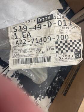 A22-71409-200 Cummins Ac Dryer To Condensor Hose