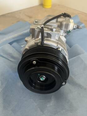 2877291 Ford Ac Compressor For Explorer 2011-2019 Or Interceptor Utility 2013-2015