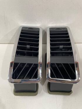 8l84-8046b30a Ford Fits 08-12 Escape A C /heater Vents Left Right Dash Chrome Set Pair