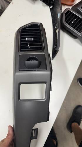 Jl18-78045j79-dd3jmr Ford 2018-2021 Expedition Inner Left Air Vent Grille