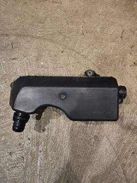 01-34140-001 Freightliner 2018-2023 Cascadia Air Conditioning Ac Comrpessor Bracket Oem