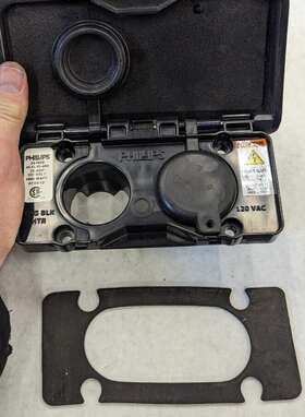 06-65163-000 Freightliner Block Heater Plug Power Service Receptacle Cascadia