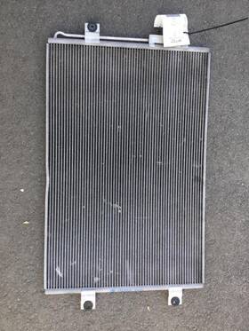 3029009 Freightliner 1877227 Cascadia 125 Air Conditioner Condenser