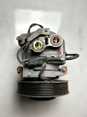 2265771000 Freightliner Cascadia Air Conditioner Compressor -