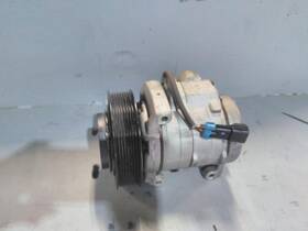 3740274 Freightliner 2477126 Air Conditioner Compressor