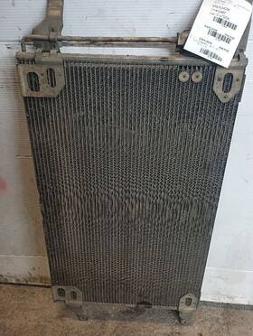 Freightliner 679.flhc06 2006 M2 Ac Condenser 20x32 Inch 11134419
