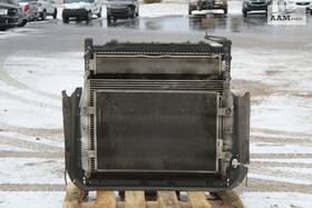 A05-33734-002 Freightliner 2018-2023 Cascadia Engine Coolant Ac Condenser Radiator Set Oem