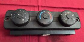 A22-60645-101 Freightliner A20-6045-101 Daycab Climate Temperature Control Panel Ac Hvac