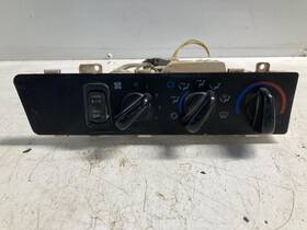 A22-45805-001 Freightliner 1996-2001 C120 Heater A/c Temp Controls - Used P/n A2245805001