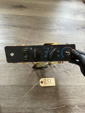 A22-51695-001 Freightliner Century 120 Hvac Control - P/n
