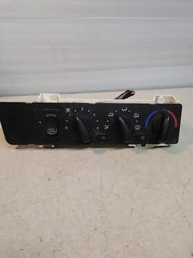 A22-54708-209 Freightliner Heater/ Ac Control