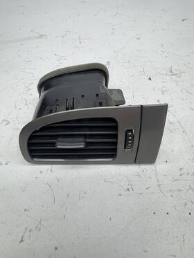 20935557 Gm 2011-2014 Chevrolet Gmc Silverado Sierra Brushed Metal Driver Left Ac Vent