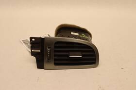 20935572 Gm Trucks 2007-2013 Chevy Avalanche 1500 Right Passenger Outer Dashboard Air Vent Oem