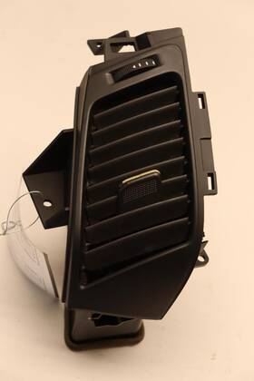 22780235 Gm Trucks 2015-2020 Chevy Tahoe Dashboard Dash Right Passenger Center Air Vent Grille Oem