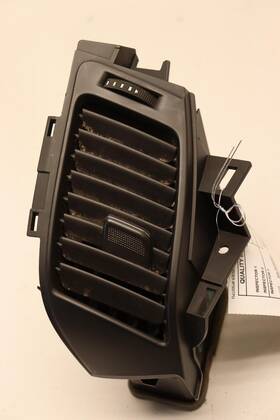 22780236 Gm Trucks 2015-2020 Chevy Tahoe Dashboard Dash Left Driver Center Air Vent Grille Oem
