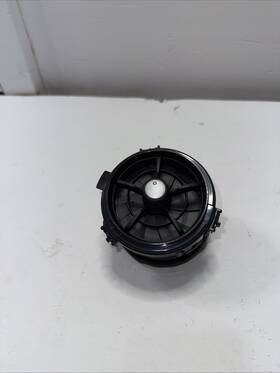 555686-2200 Hino Trucks 2022-2026 L6 258/268 Air Vent Front Right Left Centre Oem
