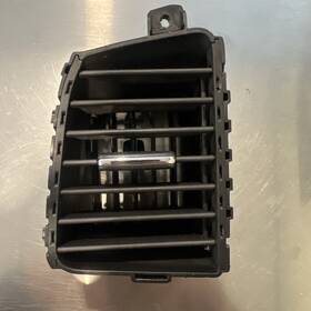 77610tg7a01za Honda 2016-2022 Pilot Dash Center Right A/c Heater Vent Grille