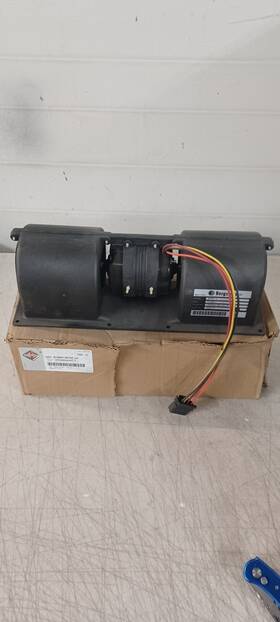 2598644c1 International Oem - Motor Blower Assy 12v Dual Wheel Blowers
