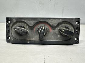 3515542c2 International 2001-2008 4300 Heater A/c Temp Controls - Used P/n