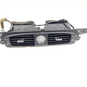 2w9319k617ac Jaguar 2004 Xj8 Front Center Dash A/c Dual Air Vent With Clock P/n