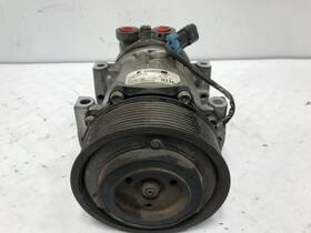 F69-60003-141 Kenworth T800 Air Conditioner Compressor - Used P/n F6960003141