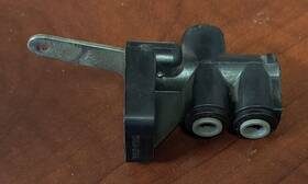 K295-379-2 Kenworth Air-valve Double Outlet