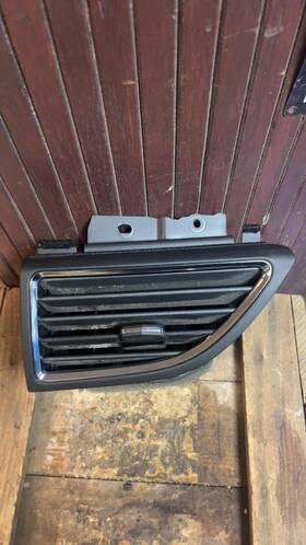Ba13-19c696-ah35b8 Lincoln 2011-15 Mkx Right Air Cond./heater Vents Oem