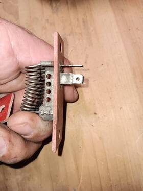 Mack 2790-hv25117 New Oem Resistor Switch For Heater