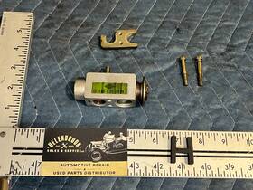 1408300484 Mercedes-benz 1986-1995 300d W124 Ac Adapter To Cabin Valve Oem #2812em