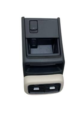 1676801001 Mercedes-benz 2020-2024 V167 Gle350 Center Console Rear Cover And Air Vent