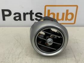 A2058304000 Mercedes-benz 2018 C63 Amg W205 Right Front Passenger Outer Dash Heater A/c Air Vent