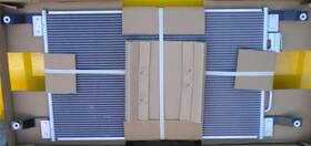 1518388 Miscellaneous 4240557 Freightliner Columbia 120 Air Conditioner Condenser