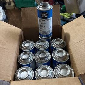 209506 Napa Lot Of 11 Refrigeration Oil Charge