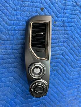 682a3ez05a Nissan 2016 2019 Titan Xd Front Left Driver Center Dash Air Vent A/c Bezal Oem