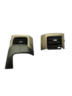 687606ta1a Nissan Trucks 2022-2024 Pathfinder Front Right And Left Outer A/c Heater Air Vent Set 2