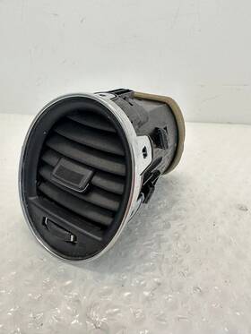687609n00a Oem 2009 - 2014 Nissan Maxima Sv Right Dashboard Air Vent