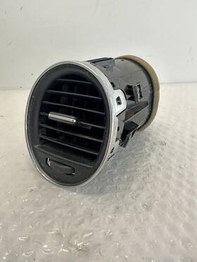 687619n00a Oem 2009 - 2014 Nissan Maxima Sv Left Dashboard Air Vent
