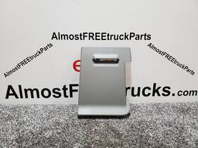 S60-6196 Paccar Trim Fuse Door Off A 2020 Pete - Free Shipping